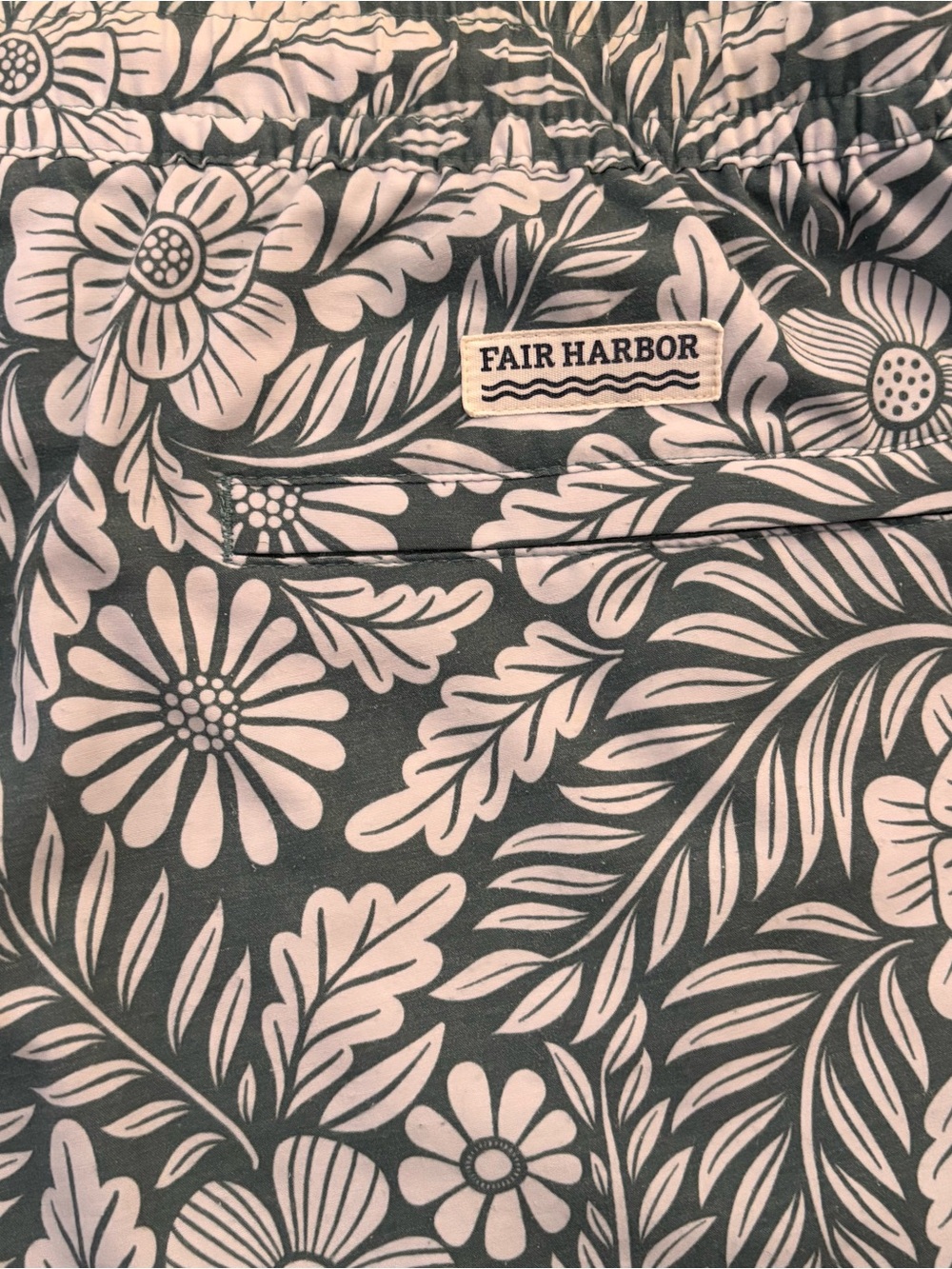 Fair Harbor Swim Trunks Men’s Medium - Picture 3 of 6